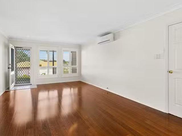 House for rent in Wollongong West, New South Wales