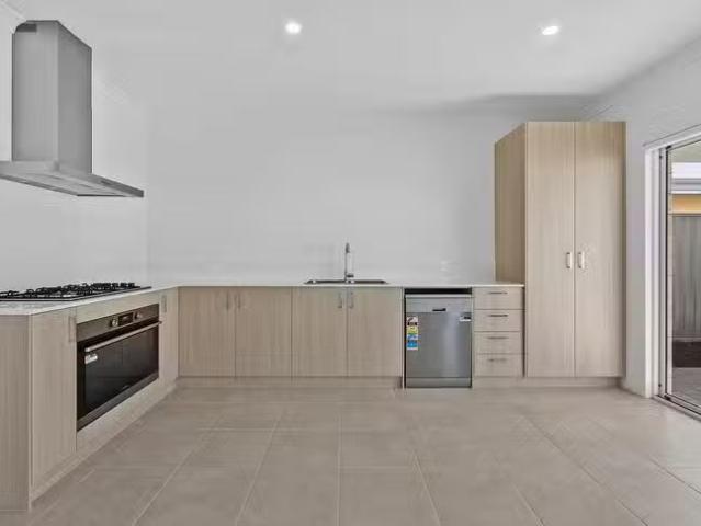 House for rent in South Yunderup, Western Australia
