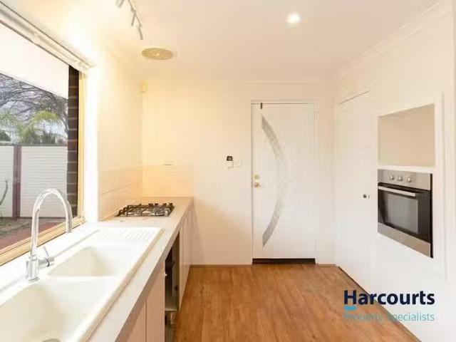House for rent in Canning Vale, Western Australia