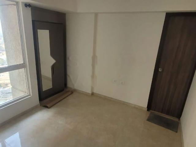 Flat for rent in Lodha Amara, Thane