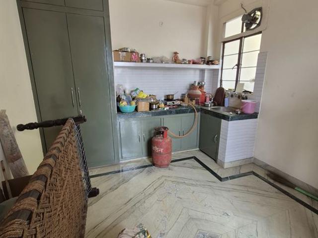 Property for rent in Mayur Vihar, Delhi