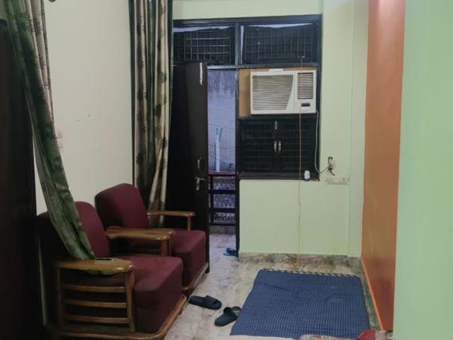 Property for rent in East Delhi, Deri