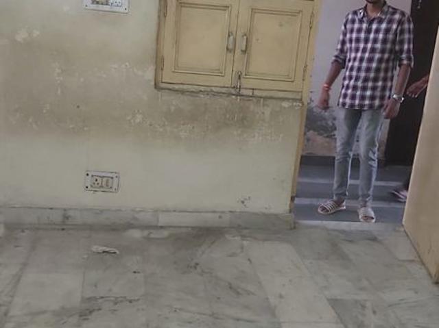 Property for rent in East Delhi, Deri