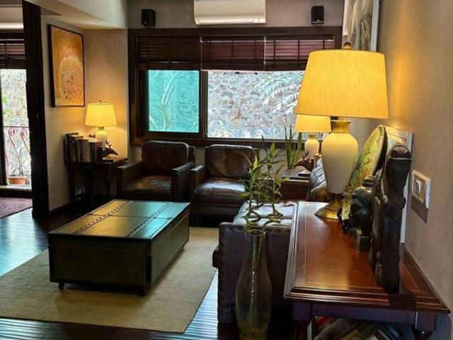 Flat for rent in Khar, Mumbai