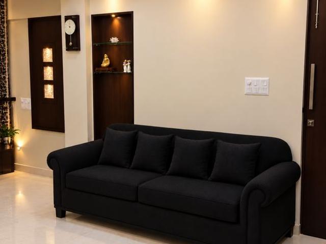 Flat for rent in Khar, Mumbai