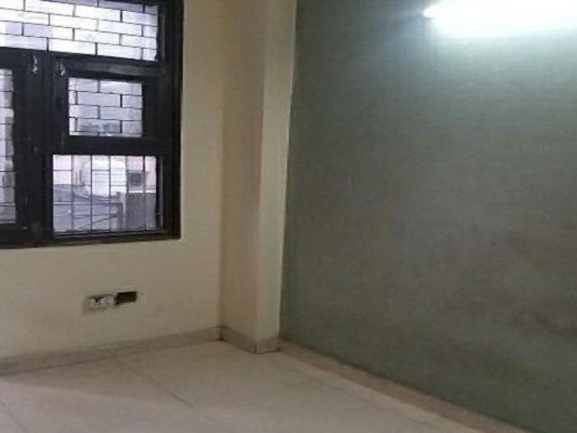 Property for rent in Sector 62, Noida