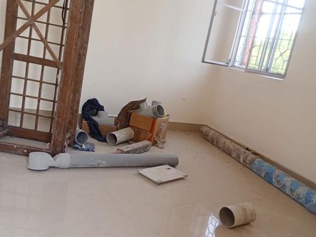 Flat for rent in East Delhi, Deri