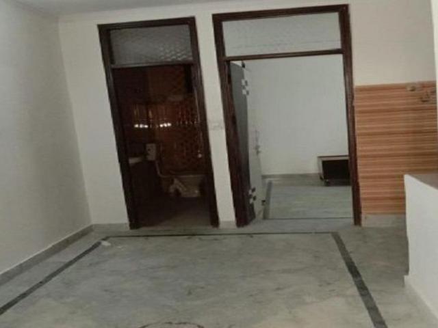 Property for rent in Sector 62, Noida