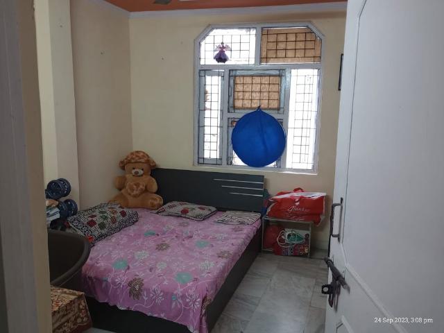 Flat for rent in East Delhi, Deri