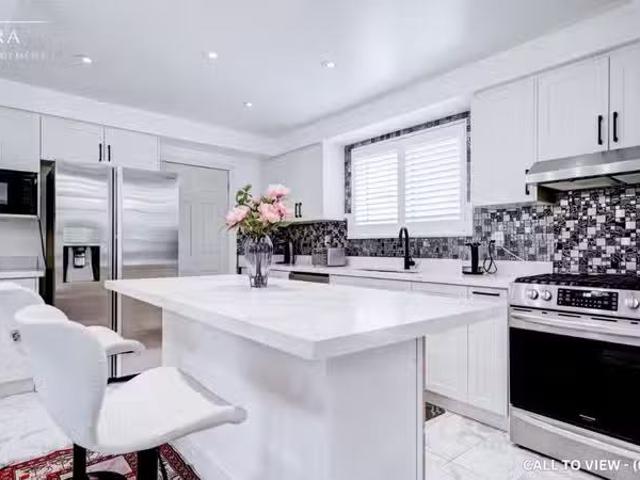 Condo for rent in Woburn, Ontario