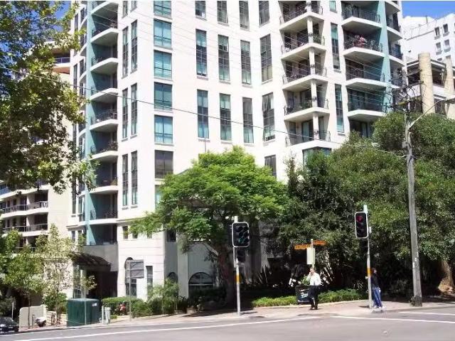 Apartment for rent in Lower North Shore, Sydney