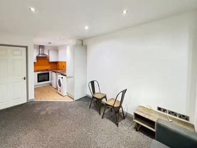 Apartment for rent in Woolshops, Halifax