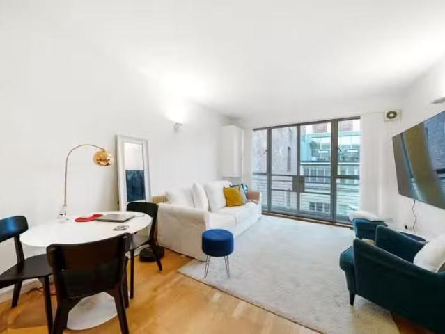 Apartment for rent in Clerkenwell, Greater London