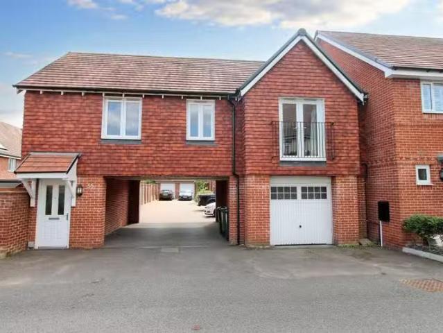 Apartment for rent in Cross In Hand, East Sussex