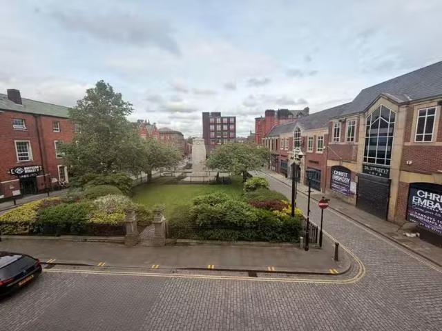 Apartment for rent in Lee Bank, Greater Manchester
