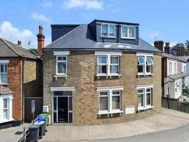 Apartment for rent in Coldblow, Greater London