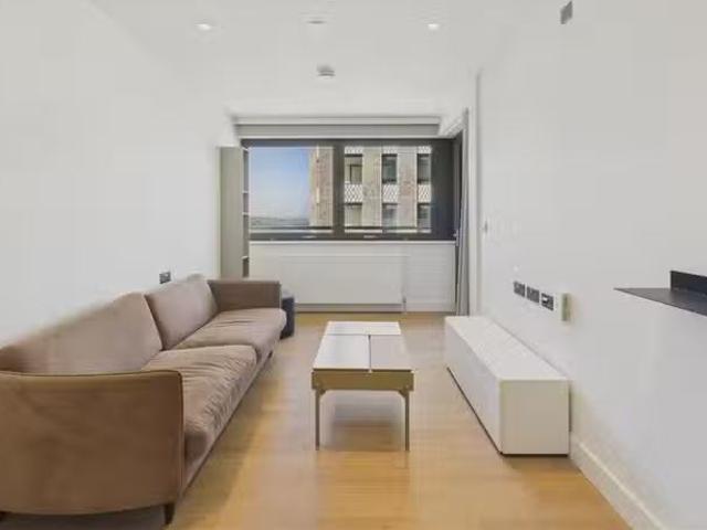 Apartment for rent in Brentford End, Greater London
