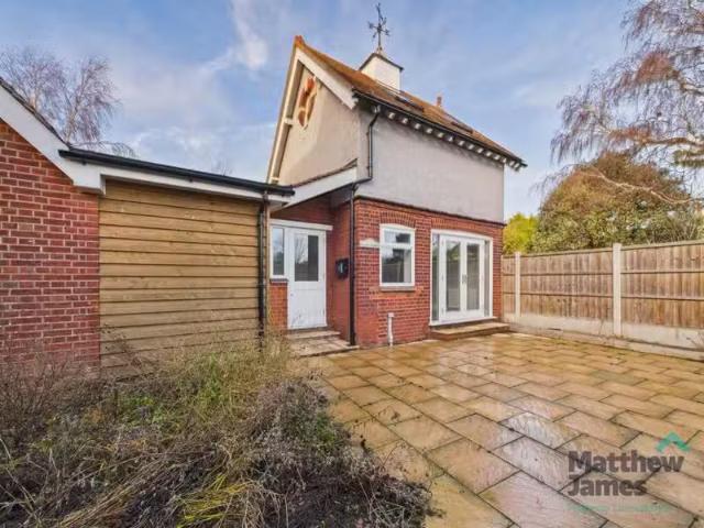 House for rent in Holland-on-Sea, Dale Hill