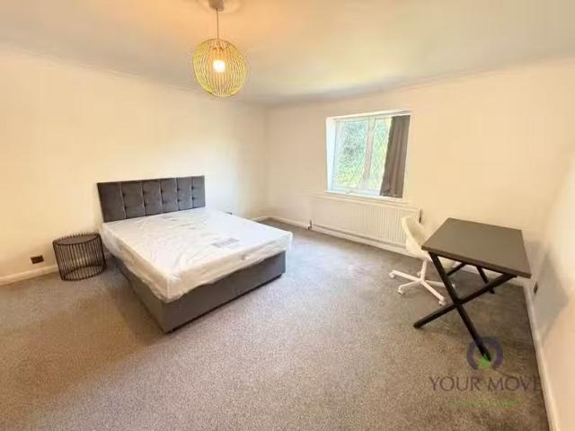 House for rent in Red Hill, Surrey