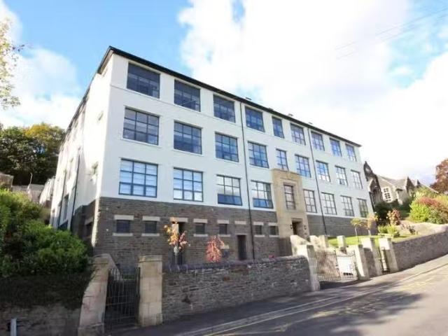 House for rent in Pontypridd, Wales