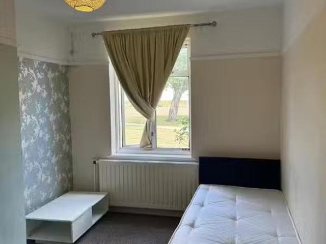 House for rent in Ruislip, Greater London