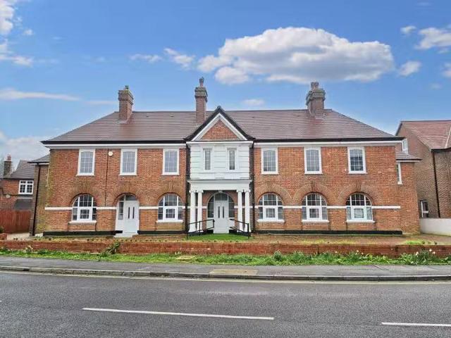 House for rent in Fole, Surrey