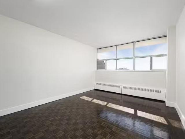 Condo for rent in Mississauga, Ontario