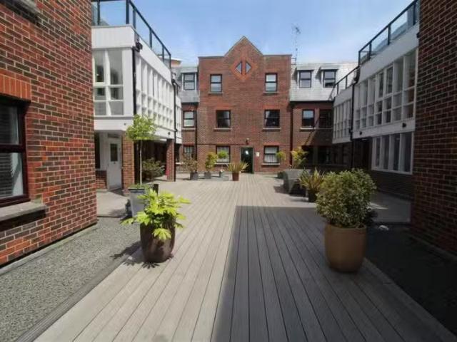 Apartment for rent in Poulders Gardens, Dover