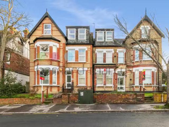 Apartment for rent in Southall, Greater London
