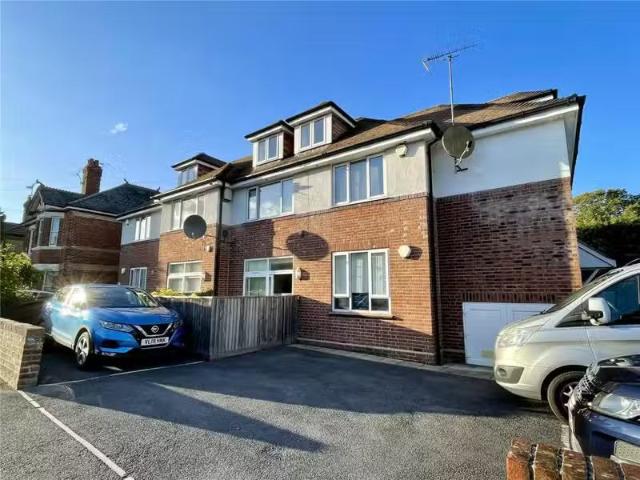 Apartment for rent in Charminster, Bournemouth