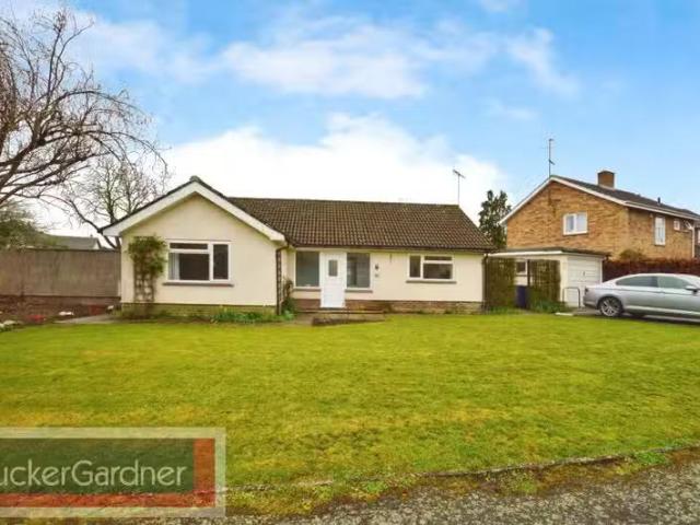House for rent in London Borough of Bexley, Greater London