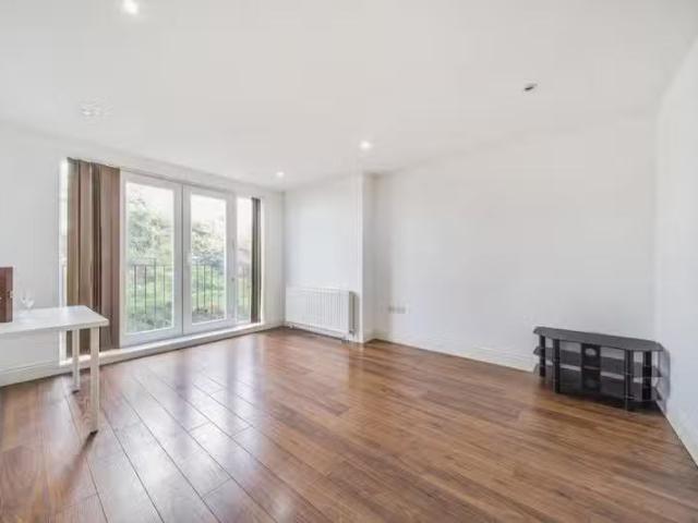 House for rent in Colindale, Greater London