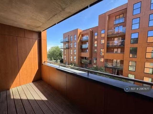 House for rent in Erith, Greater London
