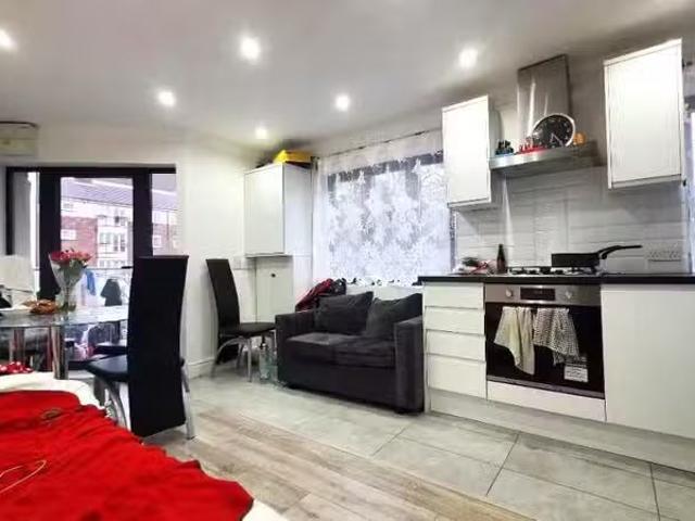 House for rent in North Woolwich, Greater London