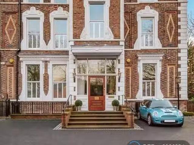 House for rent in Calderstones