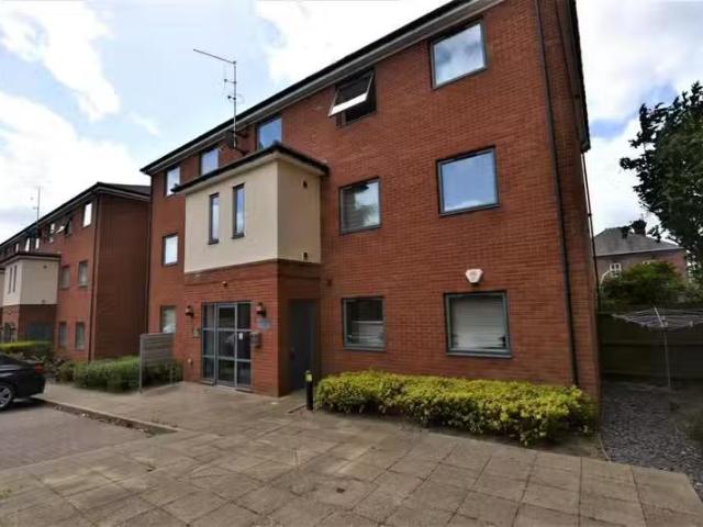House for rent in Amblecote, West Midlands