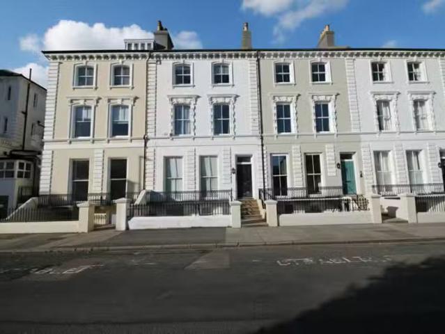 House for rent in Upperton, Eastbourne