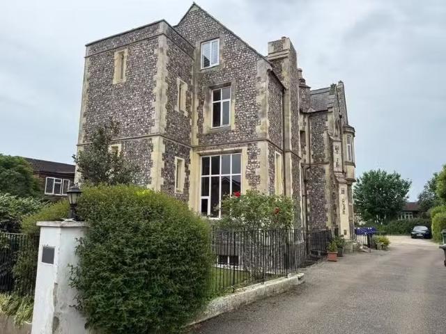 House for rent in Clifton Village, Feckenham