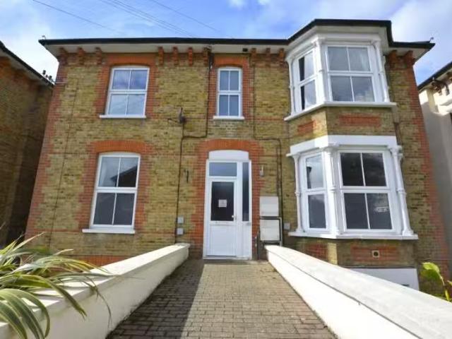 House for rent in Navestock Side, Essex