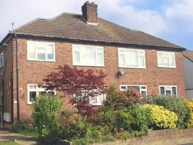 House for rent in Pilgrims' Hatch, Navestock Side