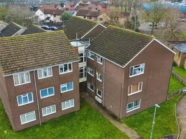 House for rent in Highfield, Pouchen End