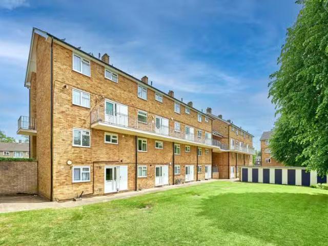 House for rent in Five Acres, Hertfordshire