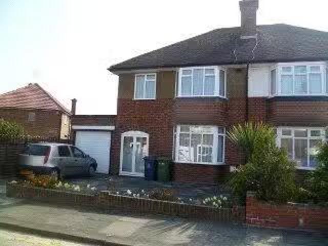 House for rent in Hatch End, Greater London