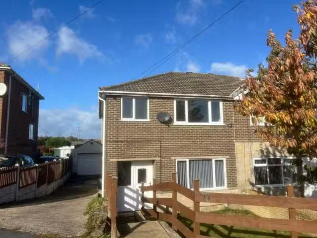 House for rent in Lower Wyke, West Yorkshire