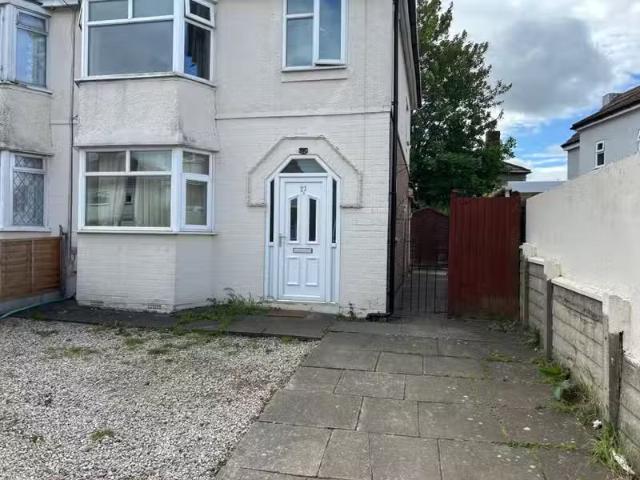 House for rent in Green Close, Warwickshire