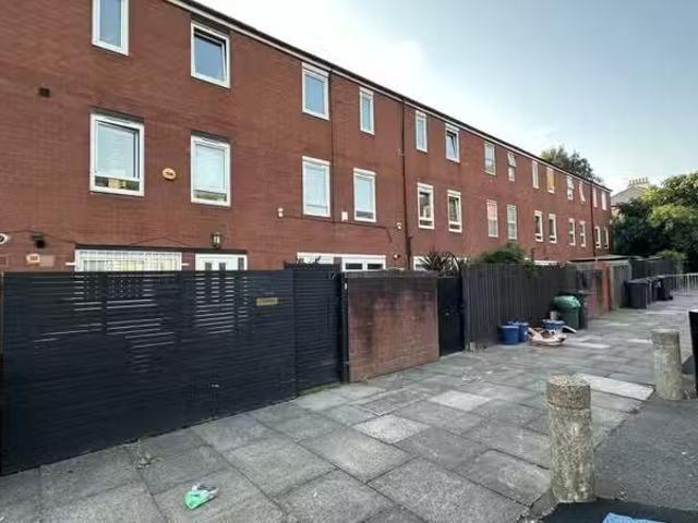 House for rent in Tawd Bridge, Roby Mill