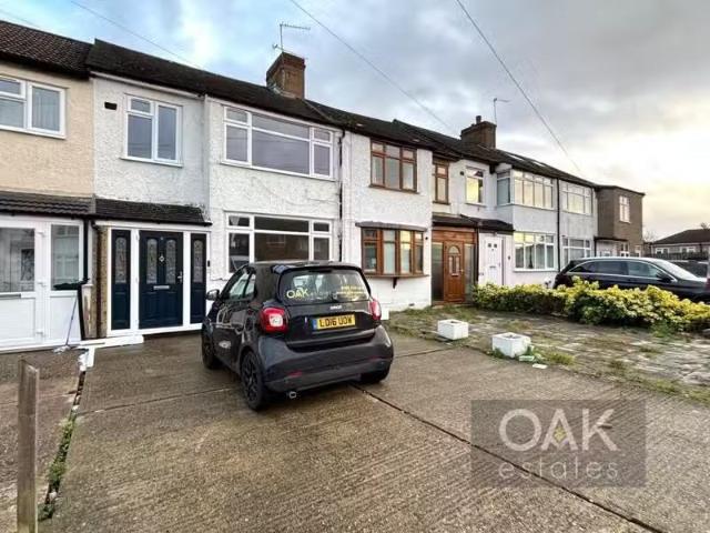 House for rent in Ponders End, Greater London