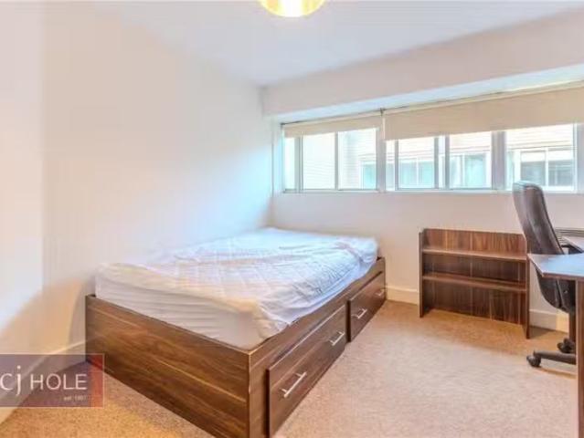 Apartment for rent in Hotwells, Feckenham
