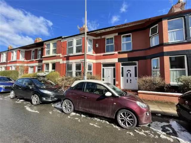 House for rent in Calderstones