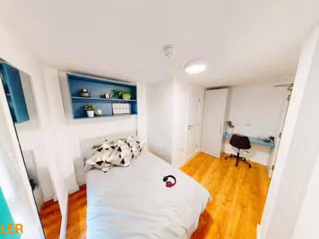 House for rent in Lee Bank, Greater Manchester